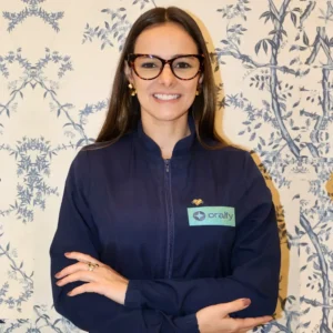 Dra. Larissa Mendes